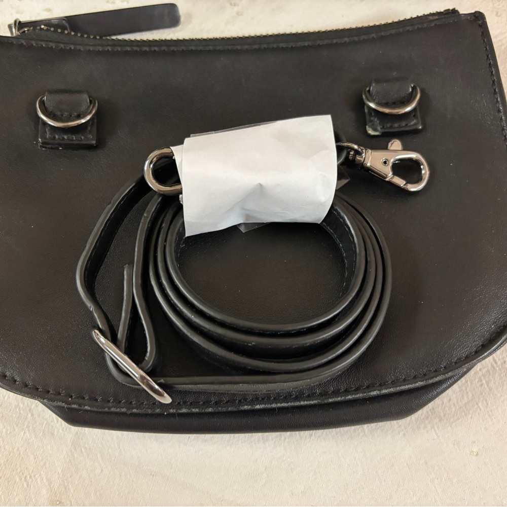 Lo&sons waverly crossbody 8 1/2x5 1/2"x 1"